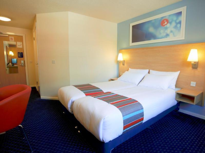 Travelodge Edinburgh Dreghorn Exterior photo